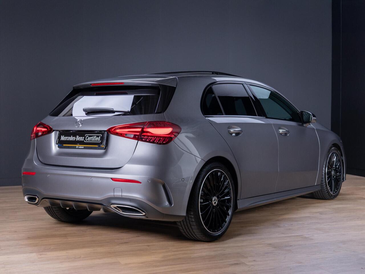 Mercedes-Benz A-KLASSE Hatchback 180 Star Edition AMG Limited Premium PLUS | Panorama dak