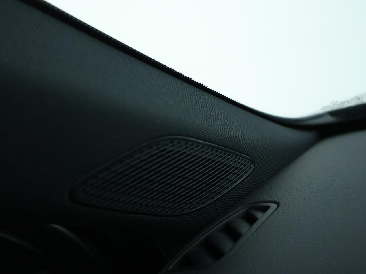 Mercedes-Benz A-KLASSE 250 e Plug-In Hybride | Progressive Line Advanced | Night Pakket | Ledkoplampen | Inclusief 24 maanden MB Certified garantie voor Europa.