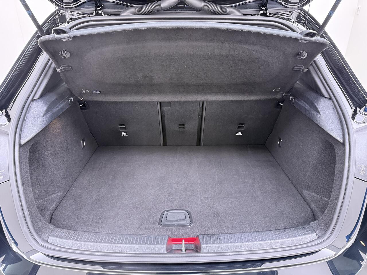 Mercedes-Benz A-KLASSE 250 e AMG line | Pano HUD Memory Sound 360 Camera