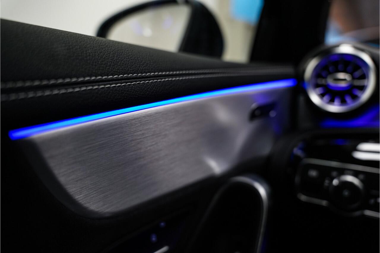 Mercedes-Benz A-KLASSE 250 e AMG|Panodak|Sfeerverlichting|Camera|Stoelverwarming