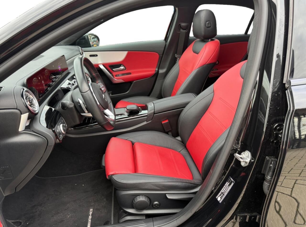 Mercedes-Benz A-KLASSE 180 AMG Line I Panoramadak I Leder I Widescreen