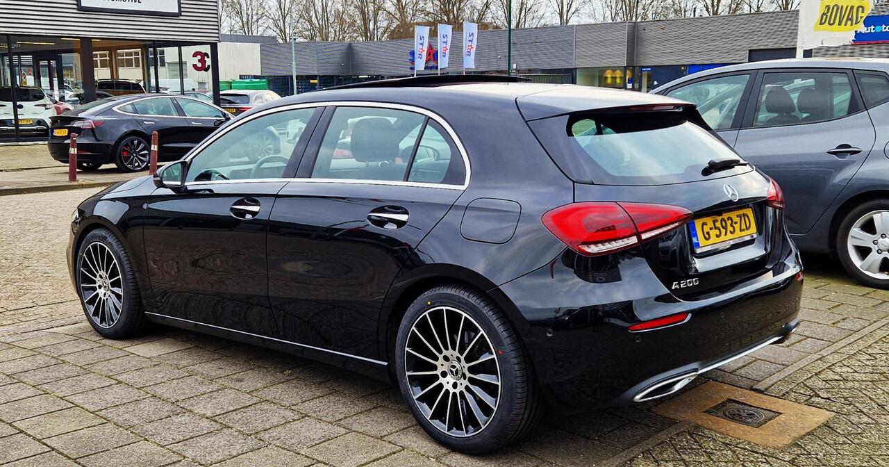 Mercedes-Benz A-KLASSE 200 Premium Plus AMG-Line