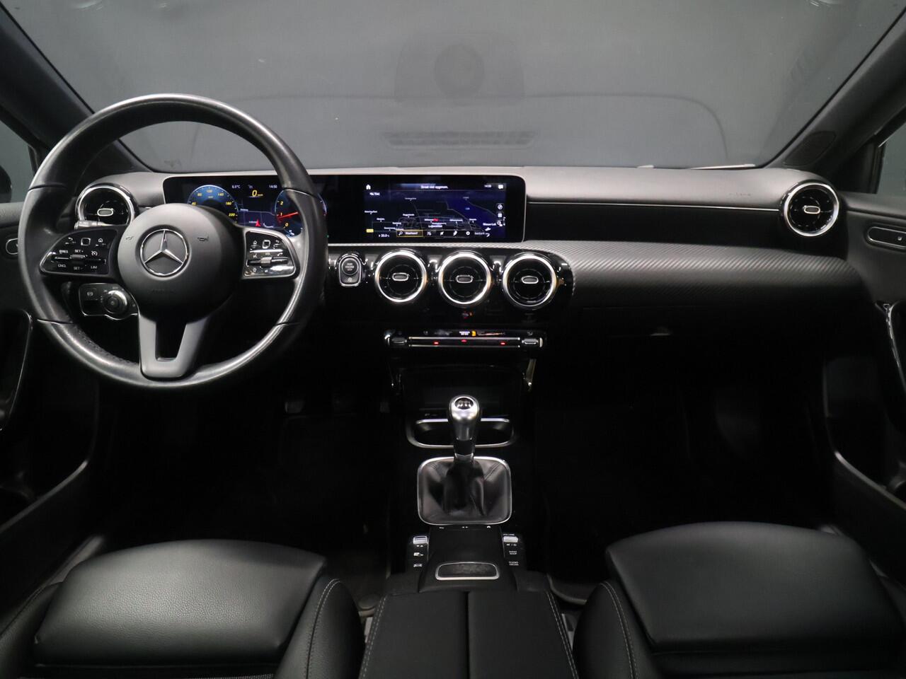 Mercedes-Benz A-KLASSE 160 Sport Business Solution *WEEKAANBIEDING* [WIDESCREEN, APPLE CARPLAY, ANDROID AUTO, STOELVERWARMING, CAMERA, SPORTSTOELEN, NIEUWSTAAT]