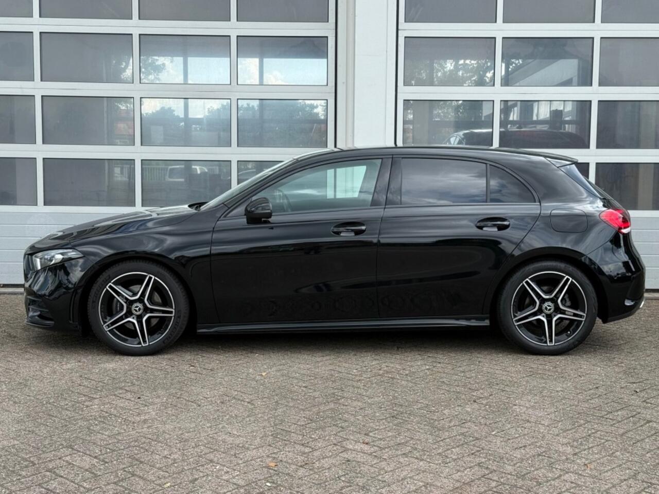 Mercedes-Benz A-KLASSE A180 Business Solution AMG Navi Camera Widescreen