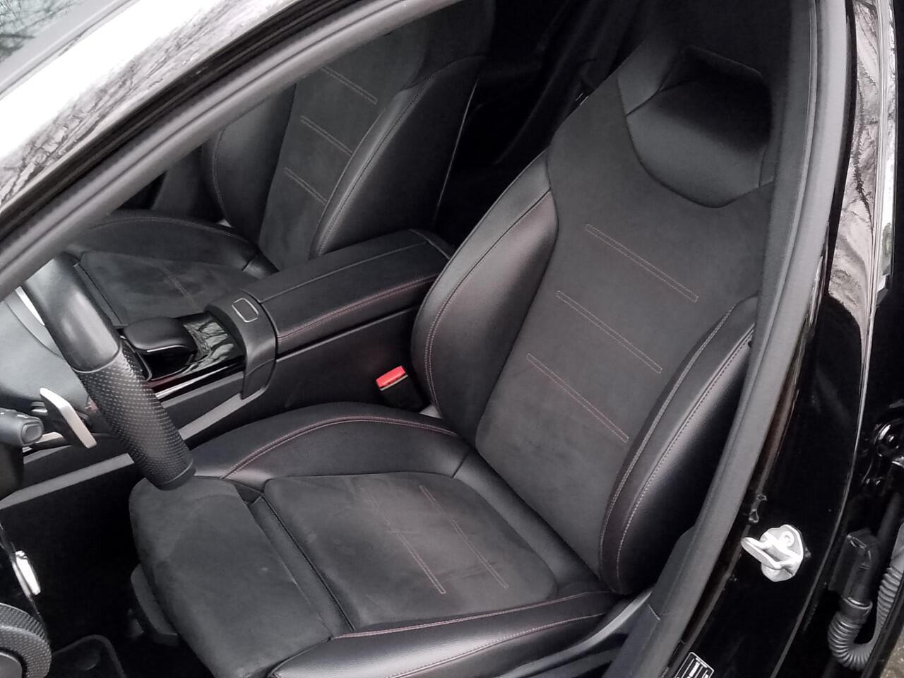 Mercedes-Benz A-KLASSE 200 Premium AMG Styling AUTOMAAT | Navi | Sfeerverlichting | ECC | PDC + Camera | LM Velgen