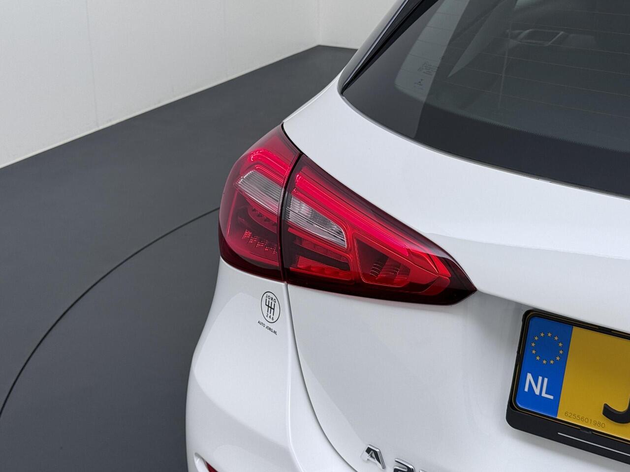 Mercedes-Benz A-KLASSE 250 e Navigatie | Sfeerverlichting | Stuurverwarming | Carplay | Stoelverwarming |