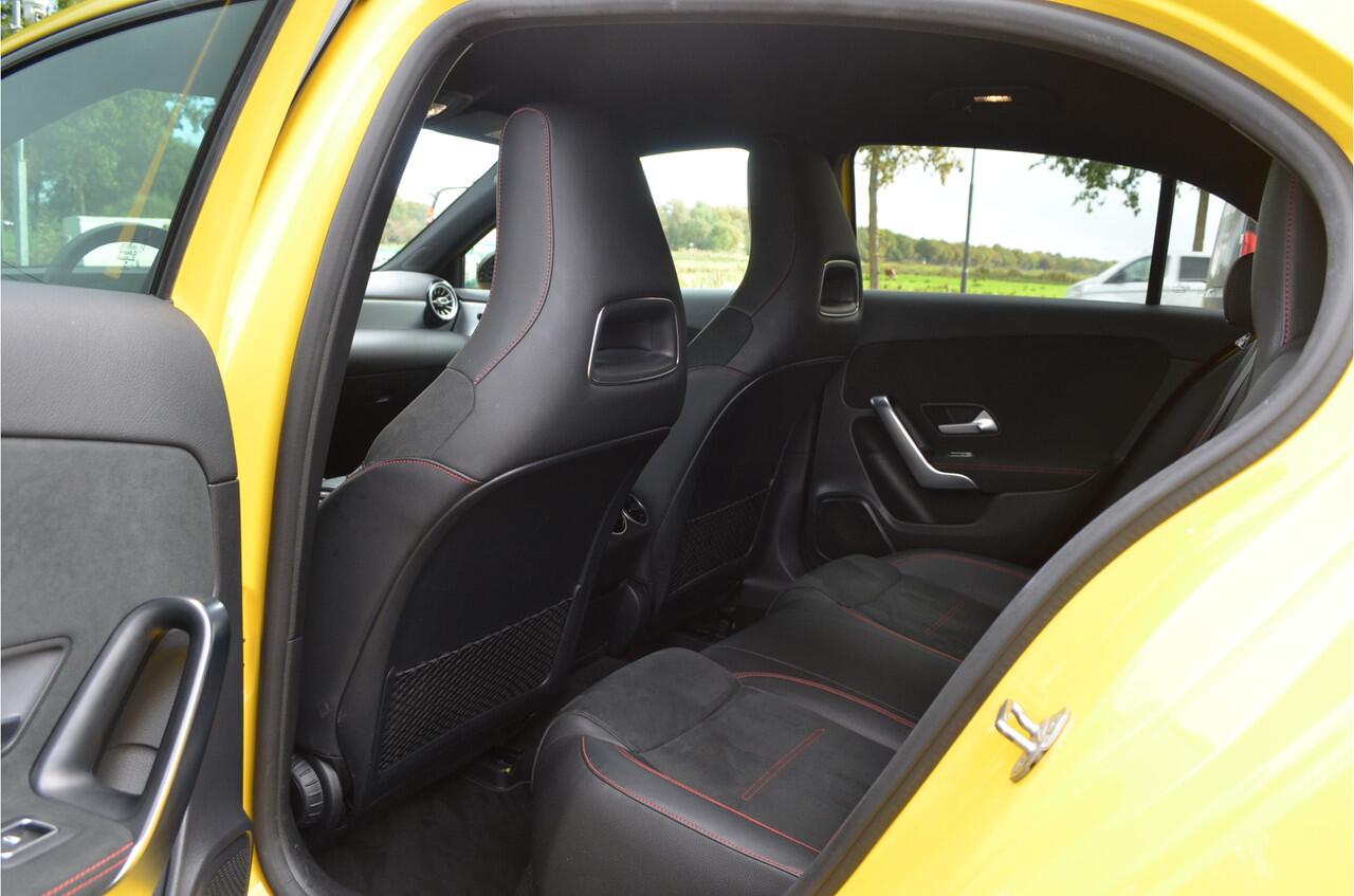 Mercedes-Benz A-KLASSE 250 e Business Solution AMG Sfeerverlichting | Widescreen | Carplay | Stoelverwarming | Night pakket