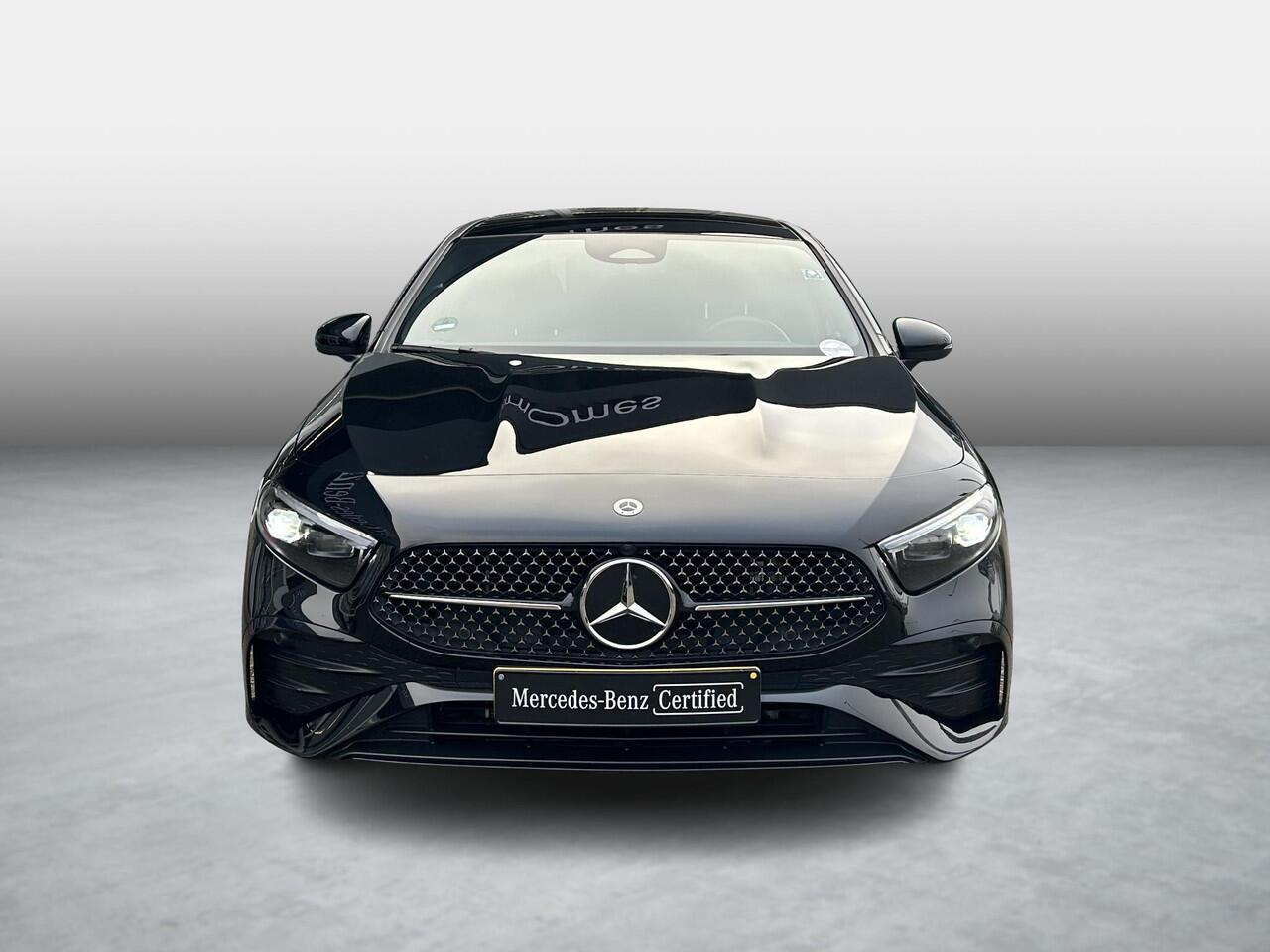 Mercedes-Benz A-KLASSE 250 e AMG Line | Premium | Night pakket | Panoramadak | Achteruitrijcamera | Stoelverwarming | Multibeam LED | Sfeerverlichting | Dodehoekassistentie | Keyless-GO