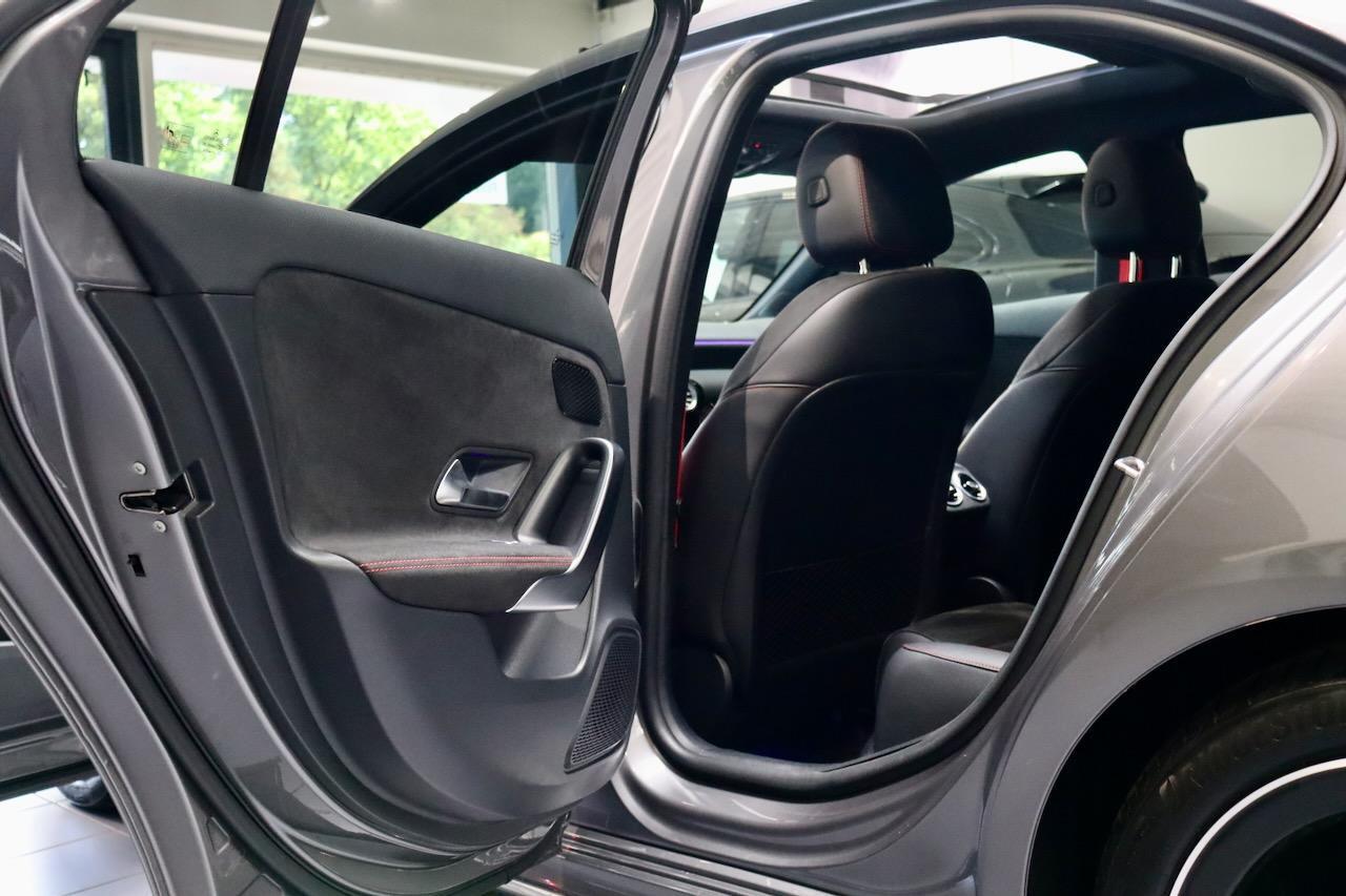 Mercedes-Benz A-KLASSE 180d Premium + AMG|PANO|Sfeer|CAM