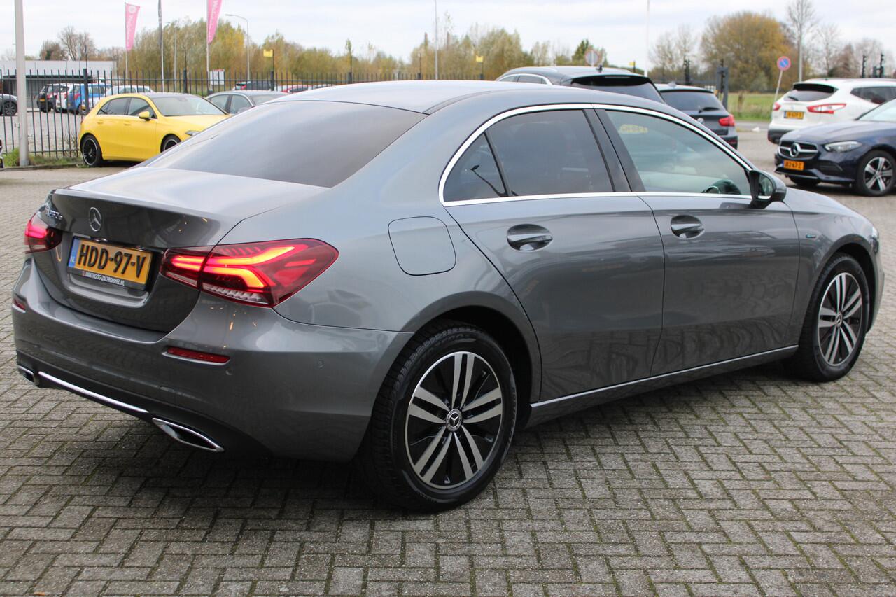 Mercedes-Benz A-KLASSE 250e AUT8 Premium LEDER CARPLAY WIDESCREEN SFEER CAMERA