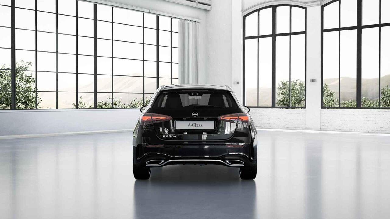 Mercedes-Benz A-KLASSE 250e Business Solution AMG | Panoramaschuifdak | Head-up display | Premium Plus | Stoelverwarming | 360° camera |