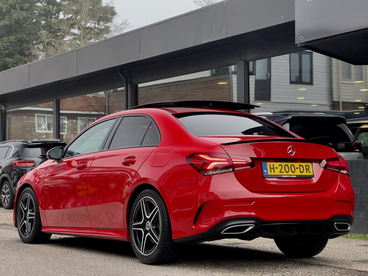 Mercedes-Benz A-KLASSE 200 AUT7 AMG-LINE PANODAK LEDER NAVI CAMERA VIRTUAL-DASH LED LMV-AMG PDC