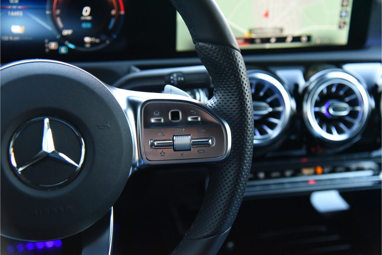Mercedes-Benz A-KLASSE 250e AMG Line