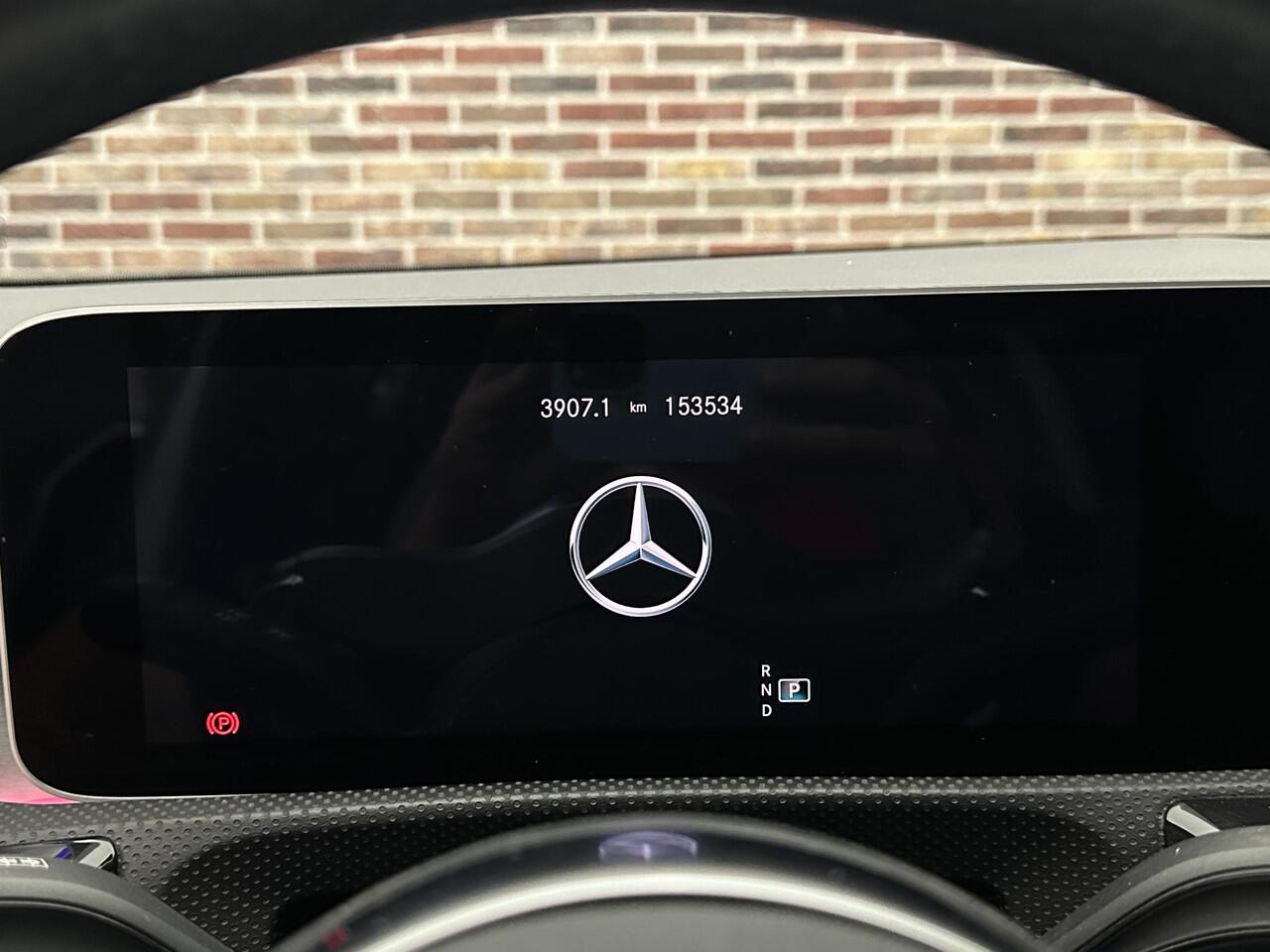 Mercedes-Benz A-KLASSE 220 Launch AMG Panorama Memory Sfeer Leer