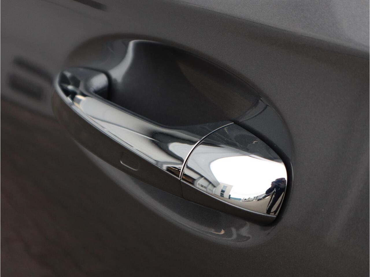 Mercedes-Benz A-KLASSE 180 Star Edition Luxury Line