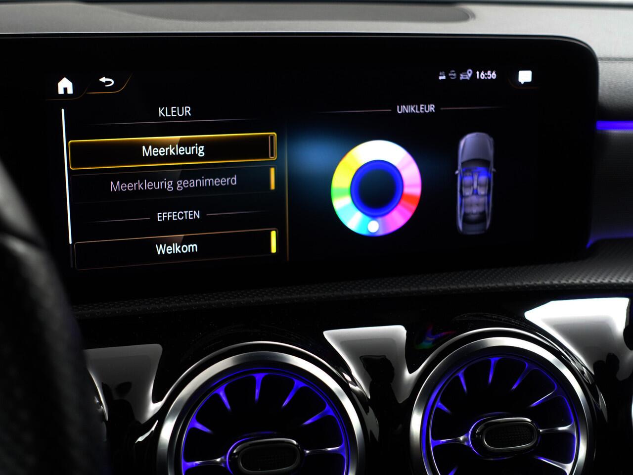 Mercedes-Benz A-KLASSE 250 e AMG Premium Plus Aut- Panoramadak, Sfeerverlichting, Carplay, Android Auto, Camera, Stoelverwarming