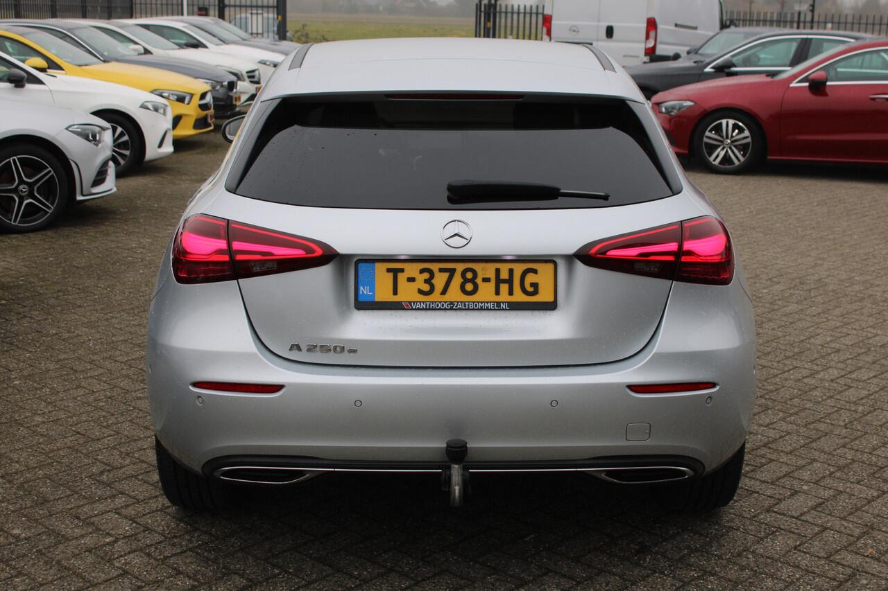 Mercedes-Benz A-KLASSE 250e AUT8 Luxury Line (FACELFT) LEDER SFEER NAVI TREKHAAK