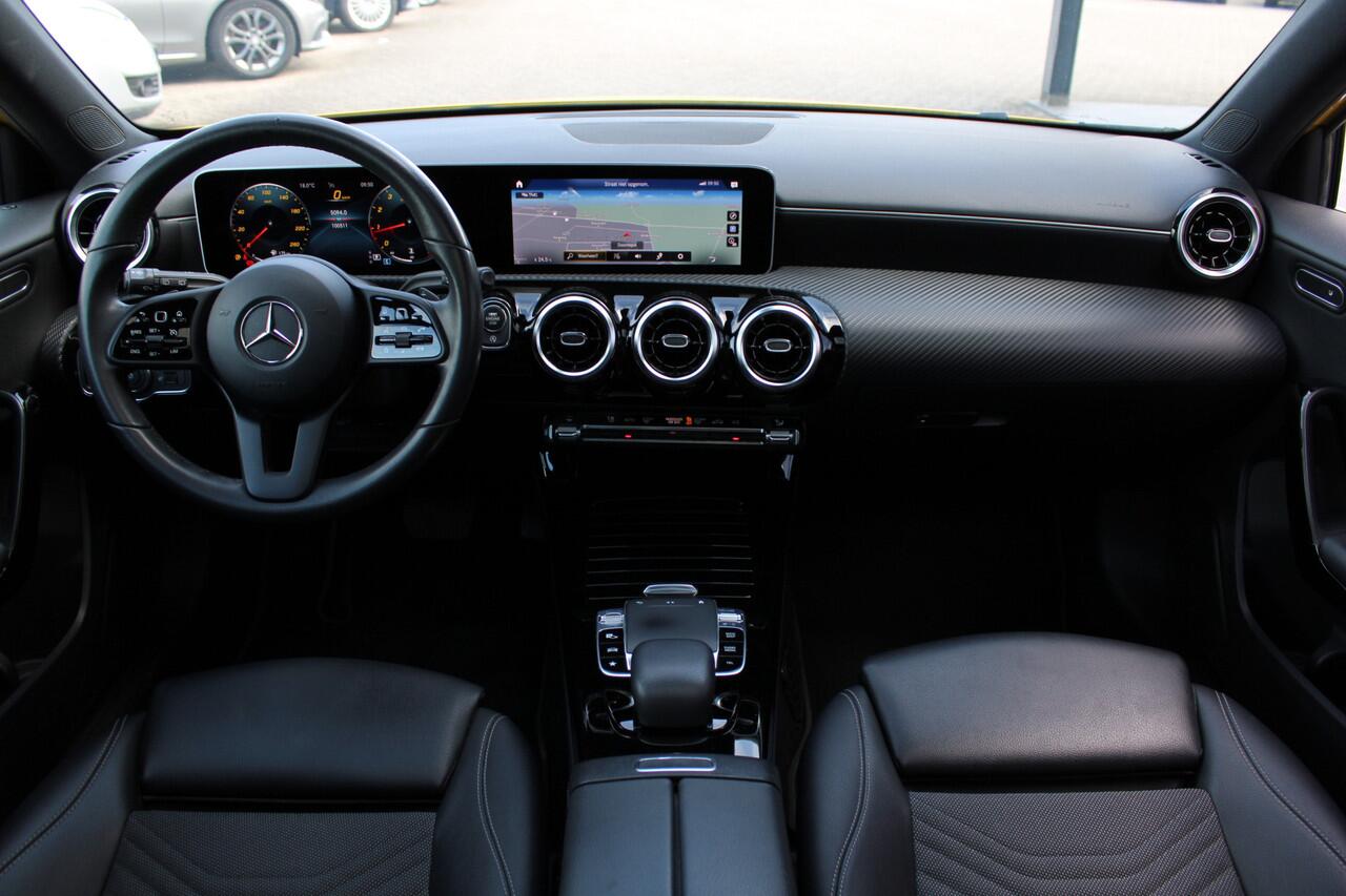 Mercedes-Benz A-KLASSE 180 AUT7 Business Solution PANORAMADAK NAVI CAMERA WIDESCREEN