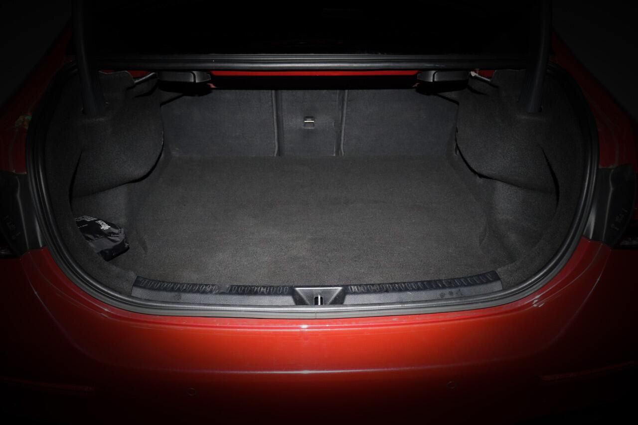 Mercedes-Benz A-KLASSE 250 e AMG SOLUTION BURMESTER | AMBIENT LIGHT | CAMERA | CARPLAY | STOELVERW | DAB | LMV 18''