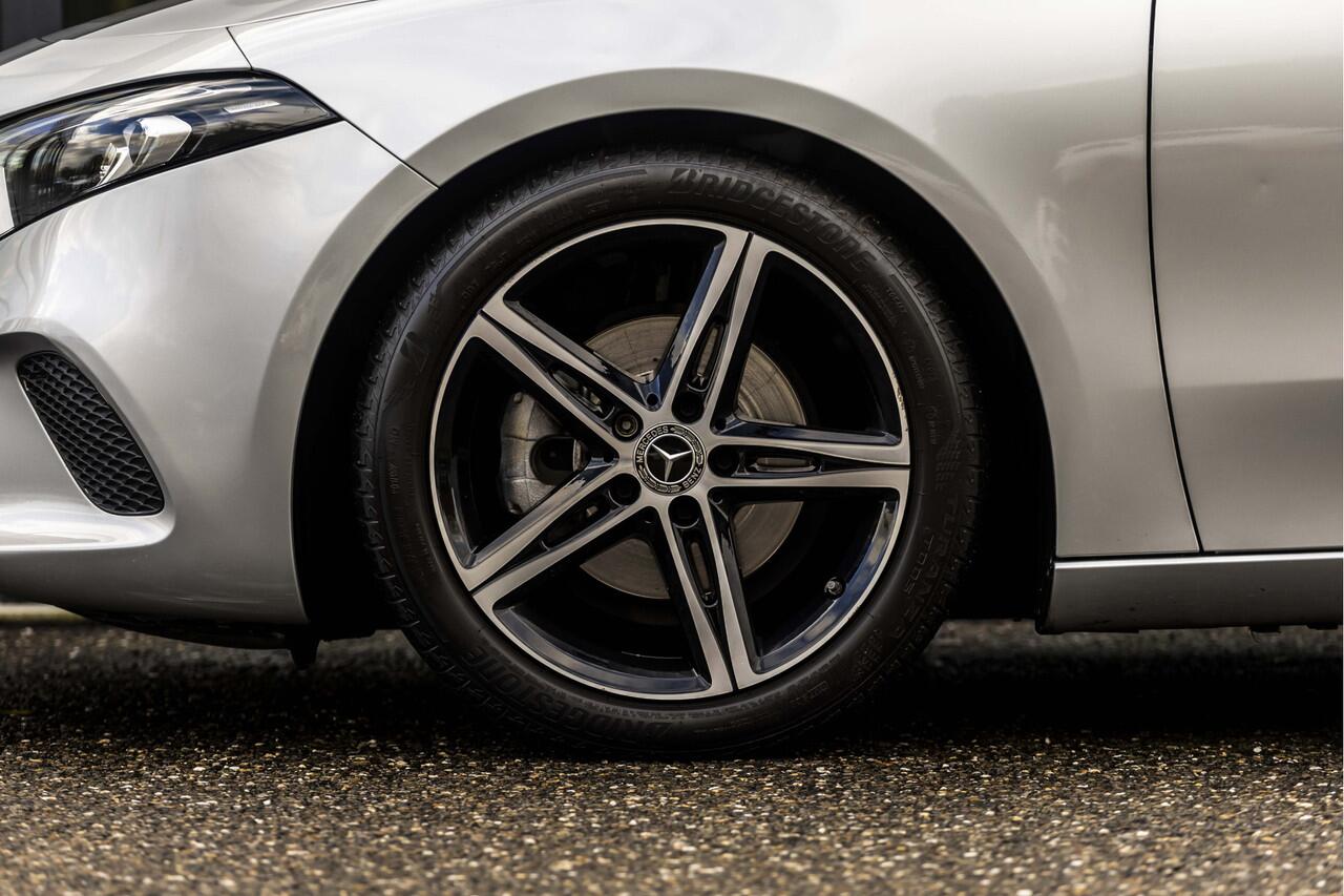 Mercedes-Benz A-KLASSE 180 Business Solution
