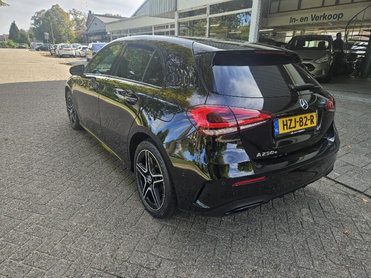 Mercedes-Benz A-KLASSE 250 e Bns Sol. AMG