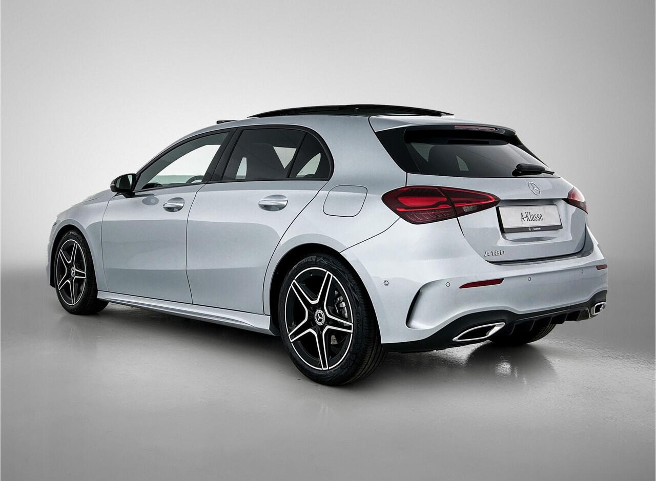 Mercedes-Benz A-KLASSE 180 Business Solution AMG | Nightpakket | Antidiefstalpakket URBAN GUARD PLUS | Smartphone Integratie | Panoramaschuifdak | MULTIBEAM LED | Stoelverwarming voor |