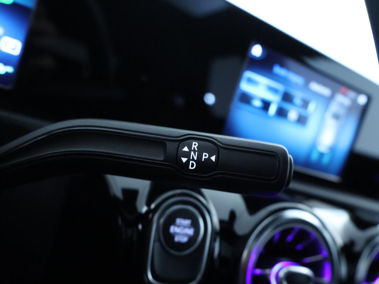 Mercedes-Benz A-KLASSE 250 e AMG Line | Panoramadak | Sfeerverlichting | Cruise Control | Inclusief 24 maanden MB Certified garantie voor Europa.