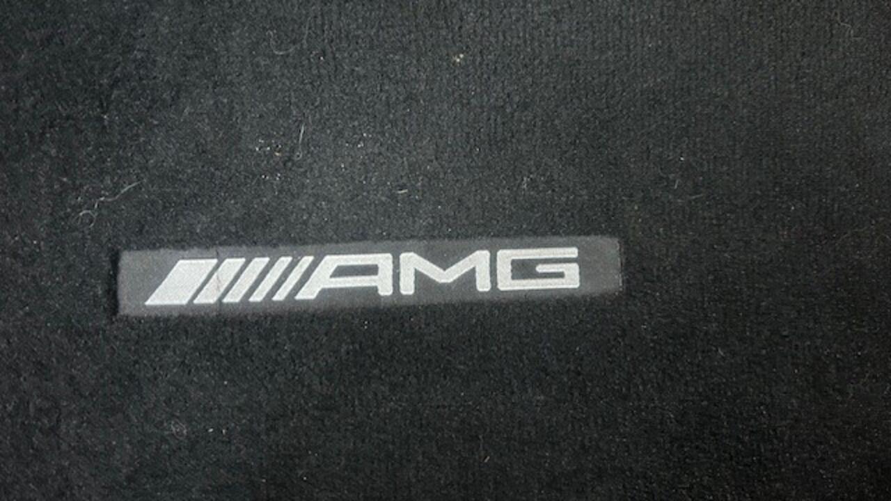 Mercedes-Benz A-KLASSE 200 AMG-LINE NAVIGATIE WIDESCREEN, APPLE CARPLAY, DAB RADIO, LEER, STOELVERWARMING, AMBIËNTEVERLICHTING, ELEC. PANORAMADAK, DISTRONIC, DODEHOEK+SPOORASSIST, PARKEERHULP V/A, ACHTERUITRIJCAMERA, LED LICHT, 19"AMG-VELGEN, ENZ. ENZ. FULL OPTIONS!!