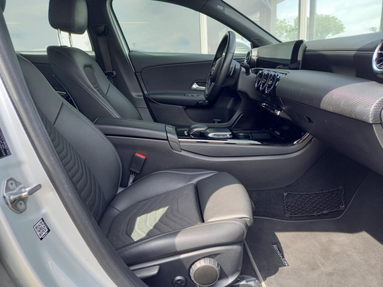 Mercedes-Benz A-KLASSE 180 Business Solution