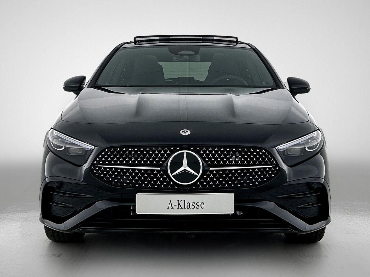 Mercedes-Benz A-KLASSE 250 e Business Solution AMG | Nightpakket | Parkeerpakket met achteruitrijcamera | KEYLESS GO | Sfeerverlichting | MULTIBEAM LED | Stoelverwarming voor | Spiegelpakket |