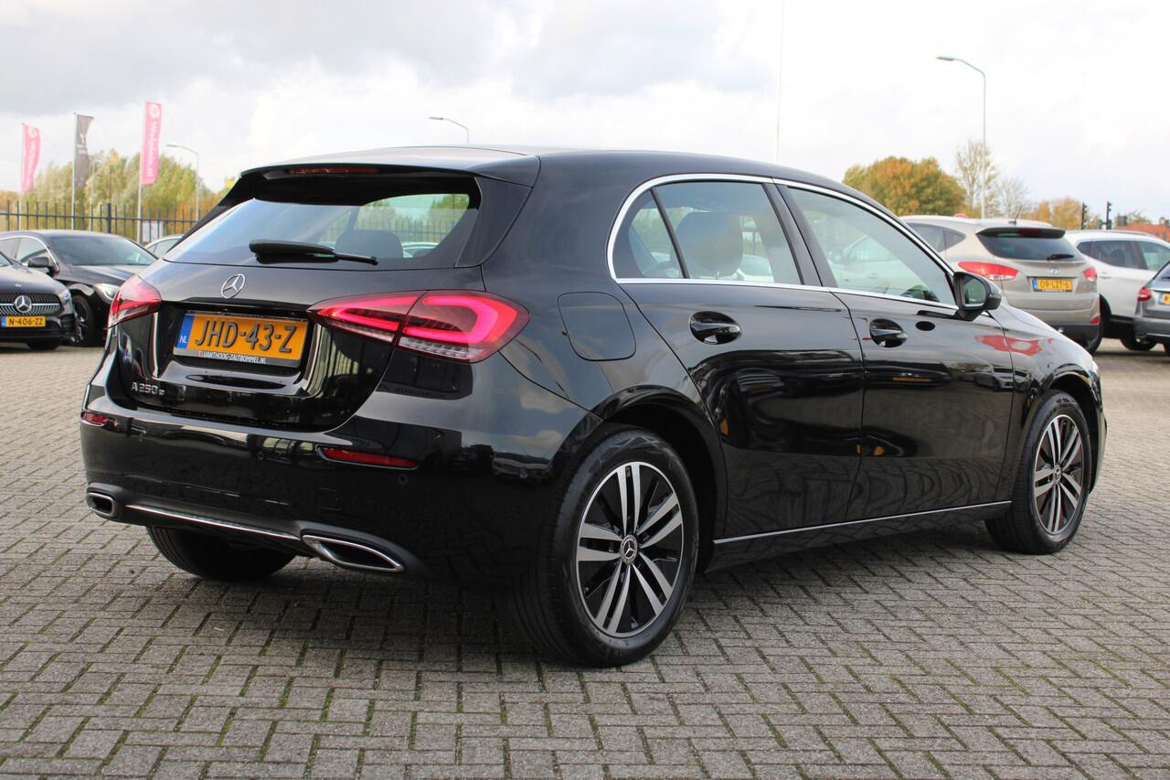 Mercedes-Benz A-KLASSE 250e AUT8 Advantage CAMERA NAVI TREKHAAK
