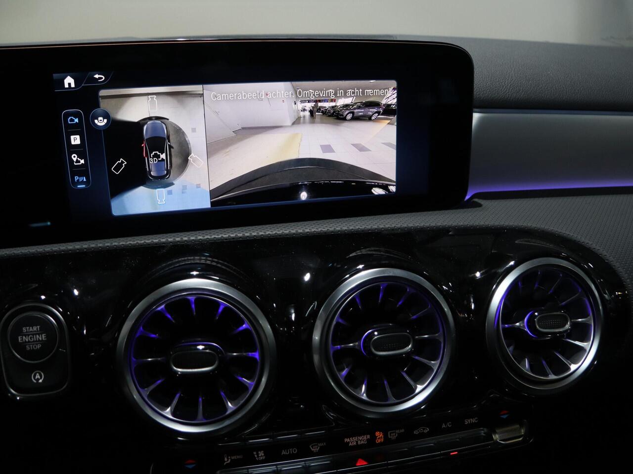 Mercedes-Benz A-KLASSE 180 Business Solution AMG | Panoramaschuifdak | Premium plus | Head-Up | Stoelverwarming | Achteruitrijcamera | MULTIBEAM LED |