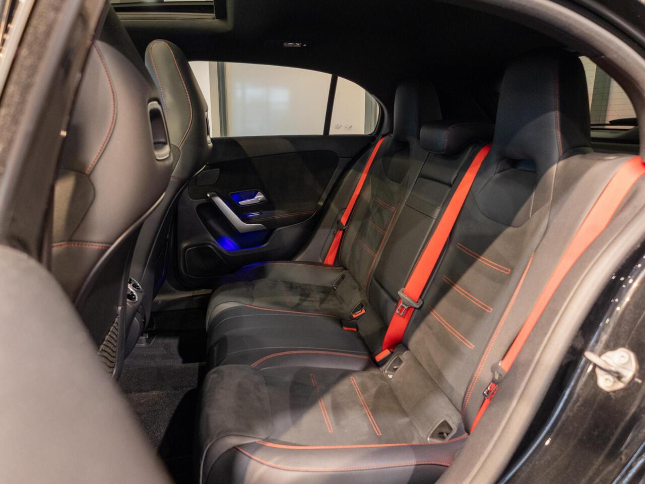 Mercedes-Benz A-KLASSE Hatchback 180 Business Solution AMG Panorama dak