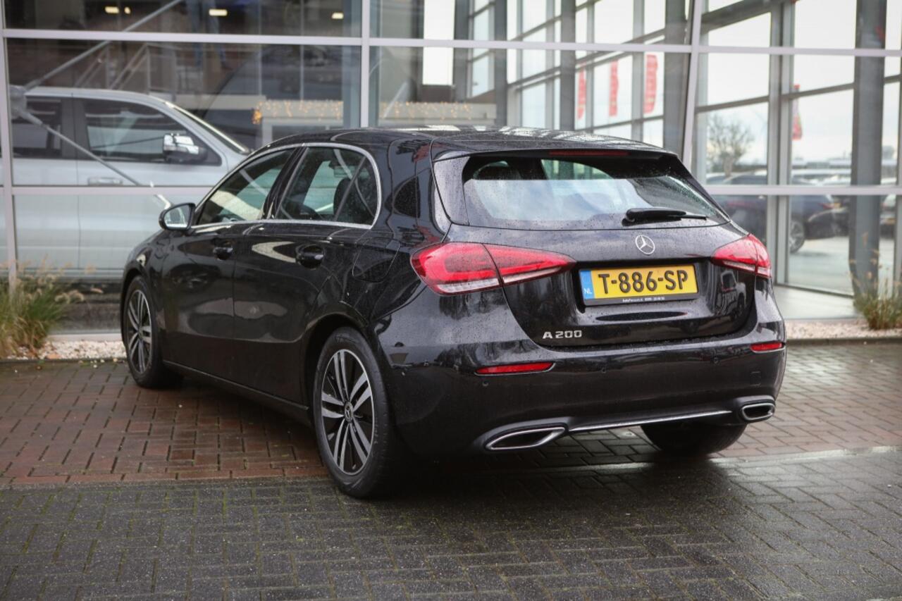 Mercedes-Benz A-KLASSE 200 Progressive | Navigatie | Achteruitrijcamera | Stoelverwarmi
