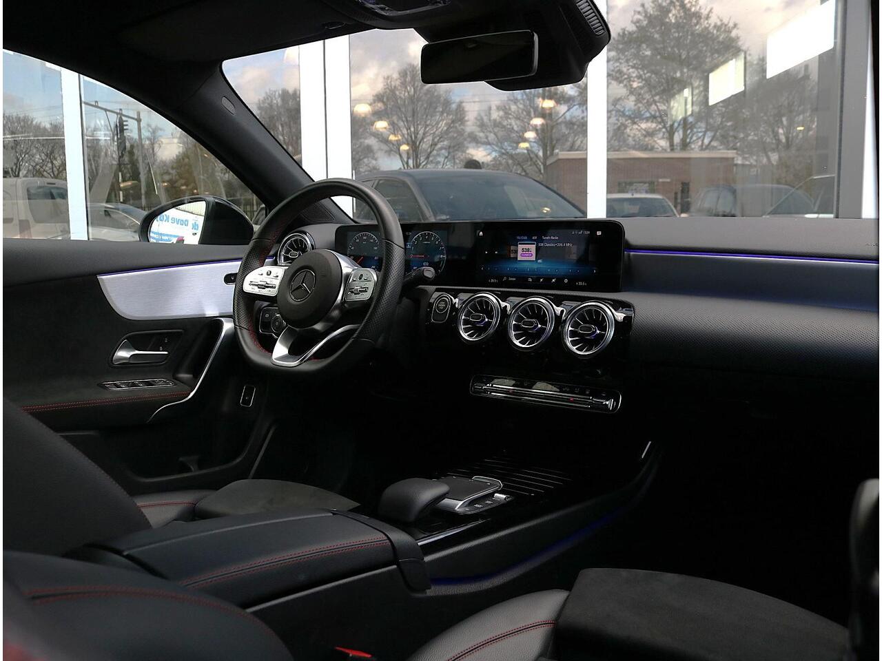 Mercedes-Benz A-KLASSE 250 e Business Solution AMG Limited