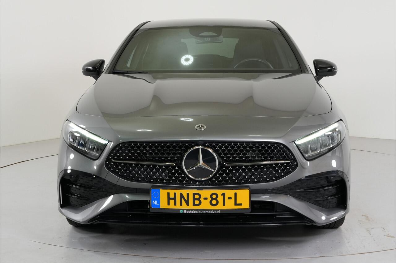 Mercedes-Benz A-KLASSE 250 e AMG Night PHEV 218 pk | Trekhaak | Virtual | Camera | Stl. verw. | Sfeerverl. | Dodehoek |