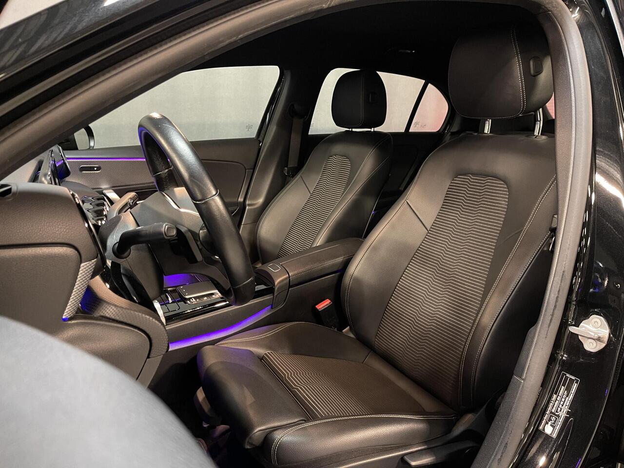 Mercedes-Benz A-KLASSE 180 Advantage 17"/Sfeerverlichting/LED/Climate/Stoelverwarming/Apple Carplay & Android Auto