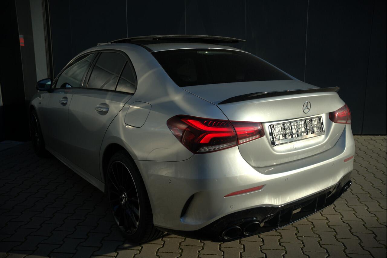 Mercedes-Benz A-KLASSE 250 e Advantage AMG | Panoramadak | Burmester | Stoelverwarming | Memory Seat | Cruise Control | Camera | Apple Carplay | Ambiance Verlichting | Night Pakket | Keyless |