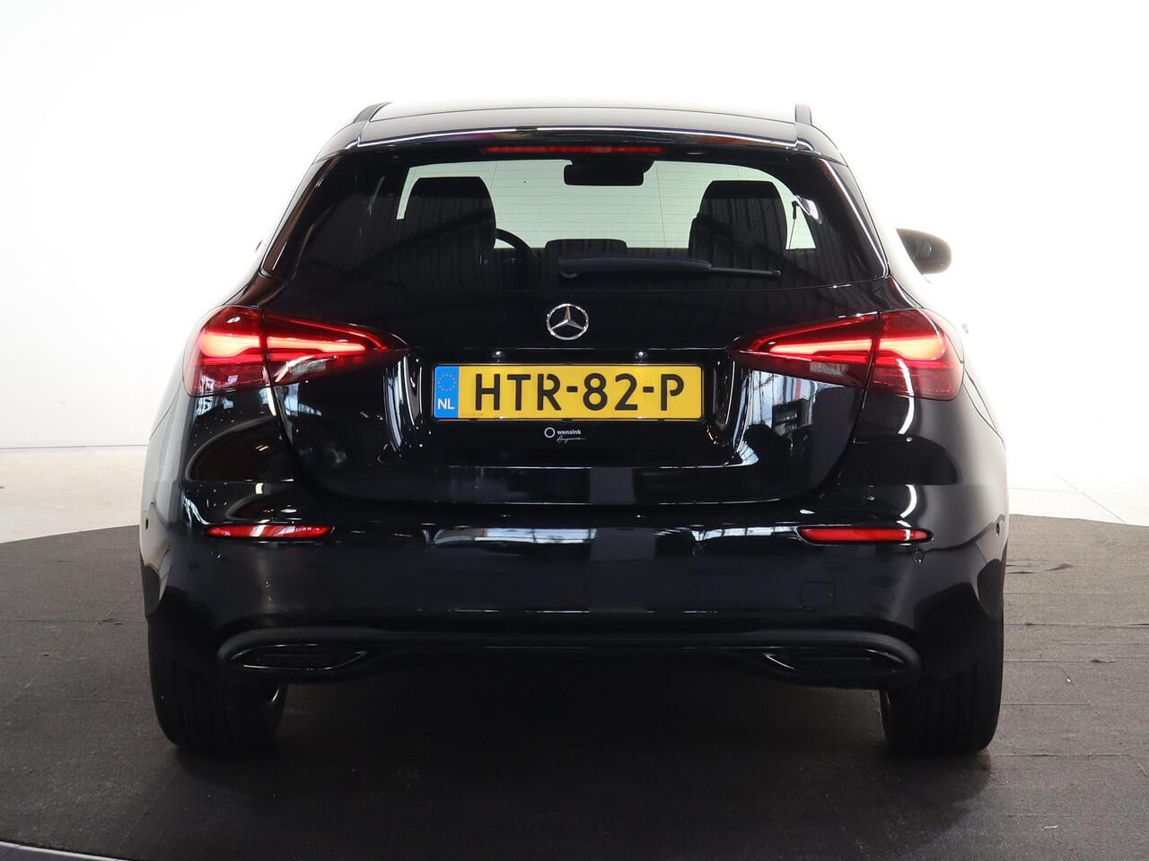 Mercedes-Benz A-KLASSE 180 Star Edition Luxury Line | Night | Distronic | Dodehoek assistent | Apple Carplay | Sfeerverlichting |