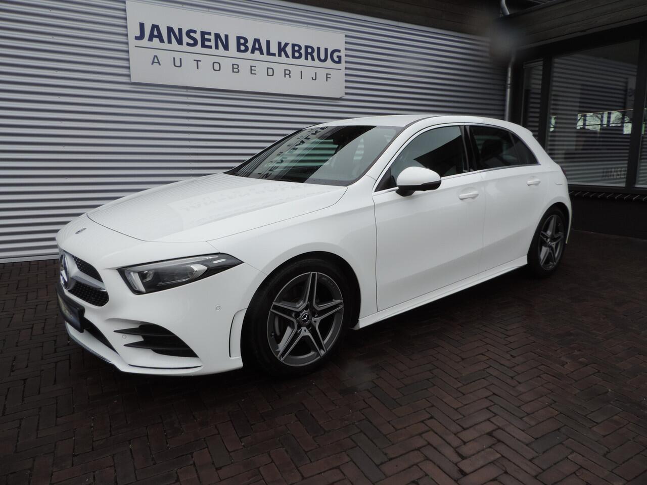 Mercedes-Benz A-KLASSE 180 Business Solution AMG Upgrade auto is nieuw zeer mooi