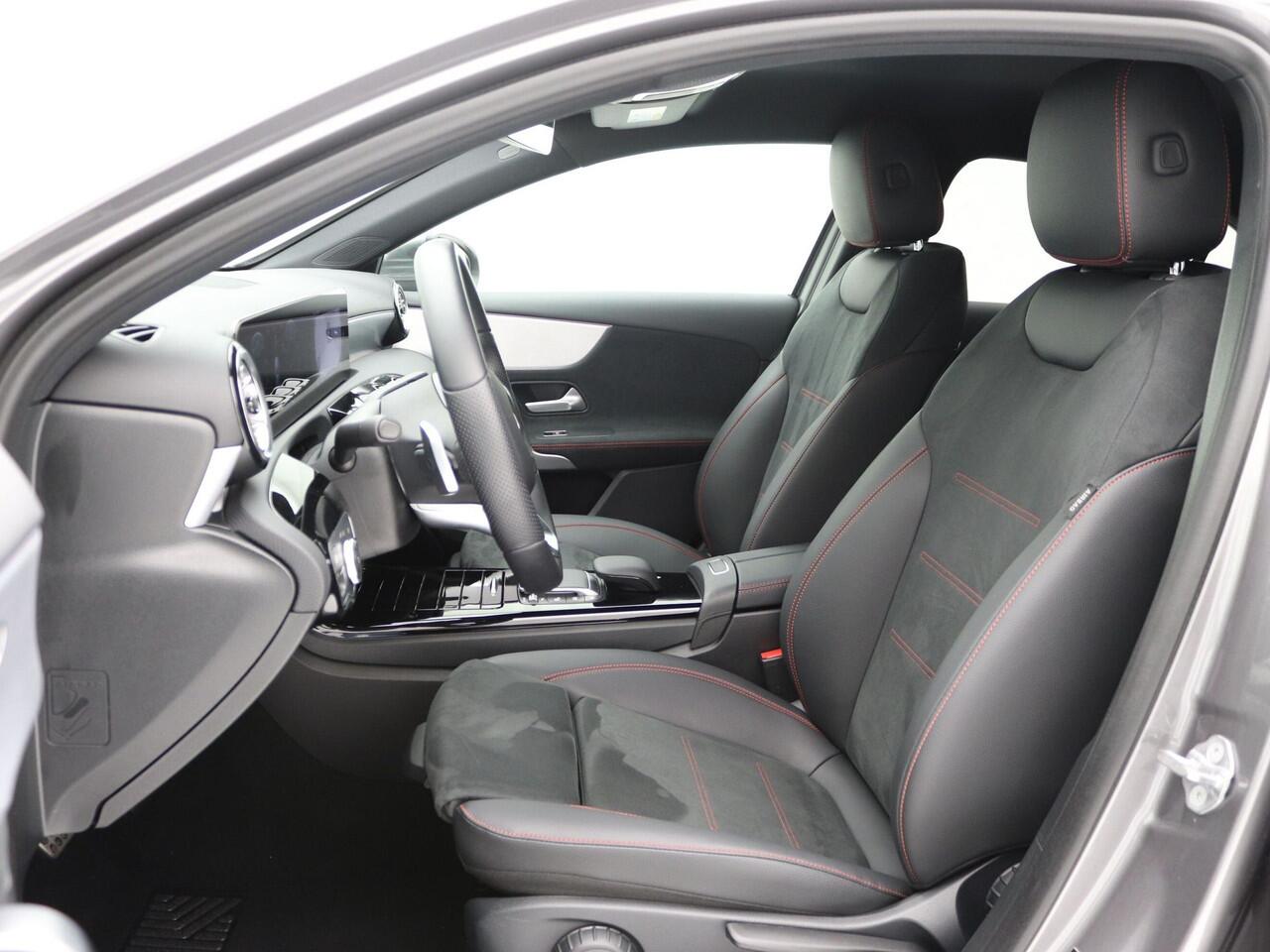 Mercedes-Benz A-KLASSE 200 Business Solution AMG Camera / Wide screen / Origineel NL