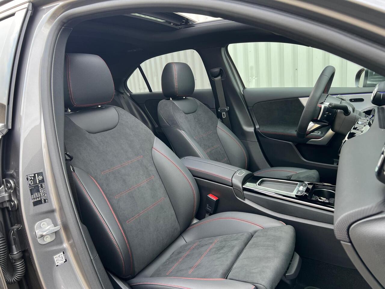 Mercedes-Benz A-KLASSE 200 AMG Line | Panoramadak | Burmester