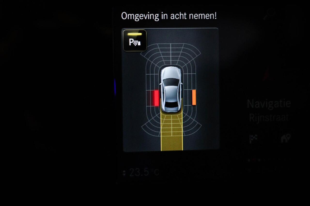 Mercedes-Benz A-KLASSE 250 e Premium Plus | SFEERVERLICHTING | DAB | APPLE | 18" | AMG |