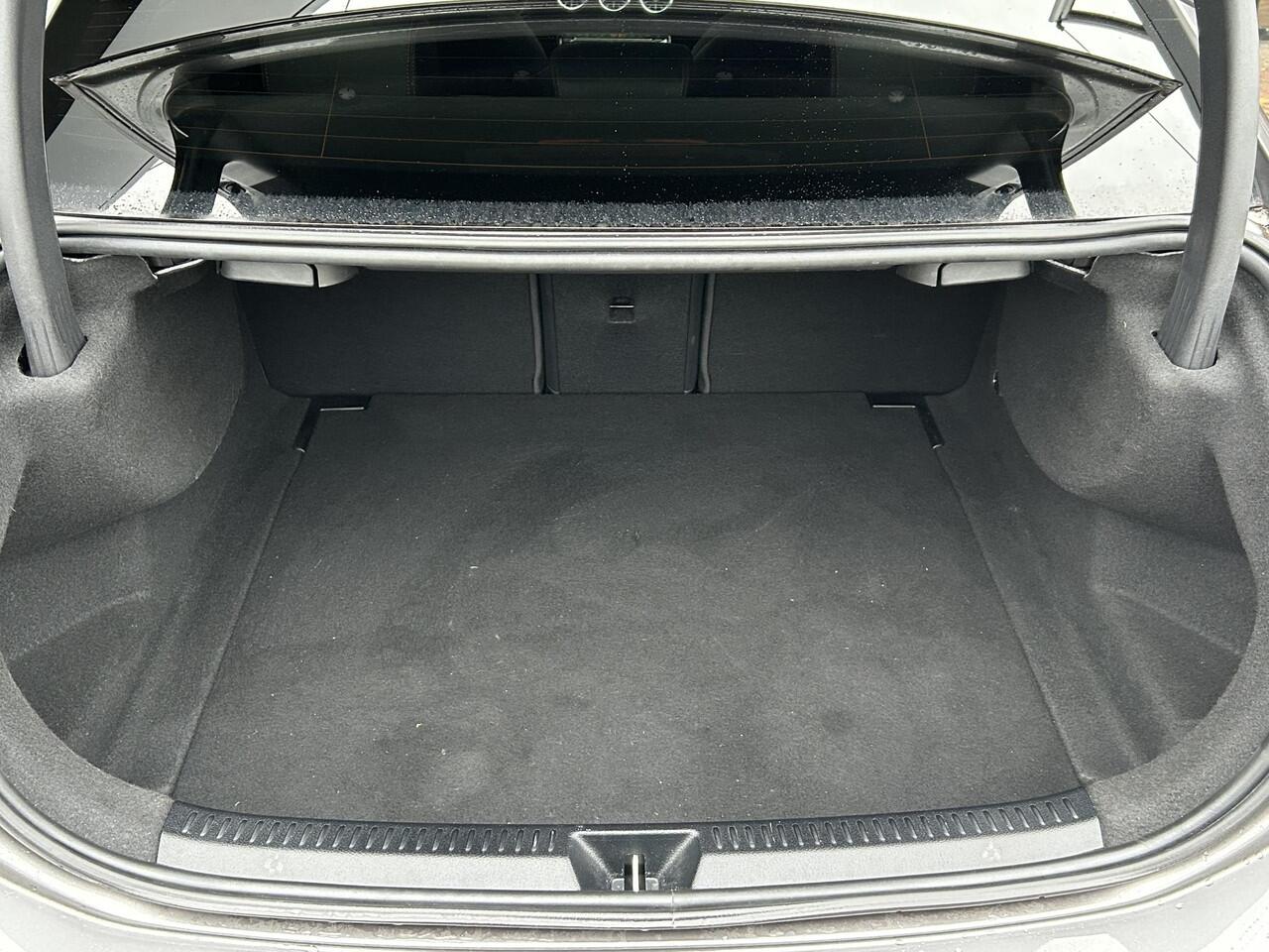 Mercedes-Benz A-KLASSE Limousine 200 Business Solution AMG | Panoramadak | Cruise Control | Stoelverwarming