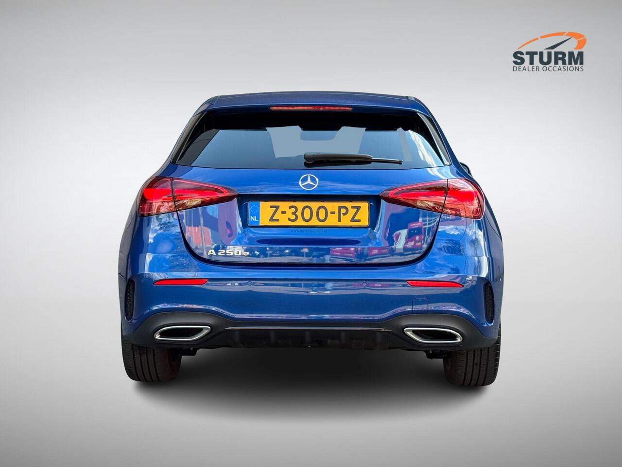 Mercedes-Benz A-KLASSE 250 e Star Edition AMG Line SoH 97% NL-Auto, Facelift Model + Nieuwstaat!