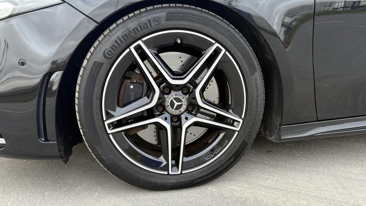 Mercedes-Benz A-KLASSE 250 Premium AMG Widescreen camera