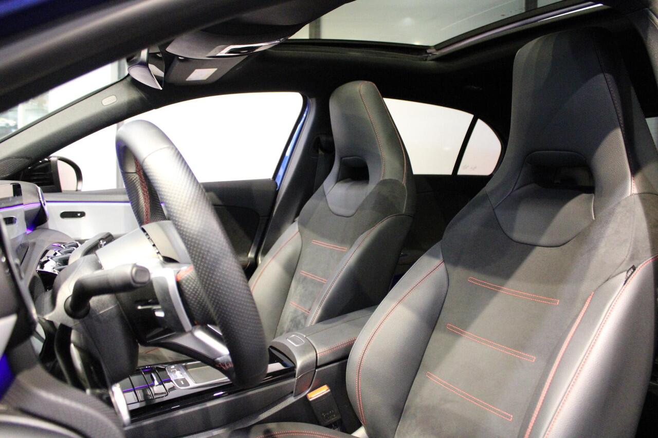 Mercedes-Benz A-KLASSE Hatchback 180 Star Edition AMG Line Panorama dak