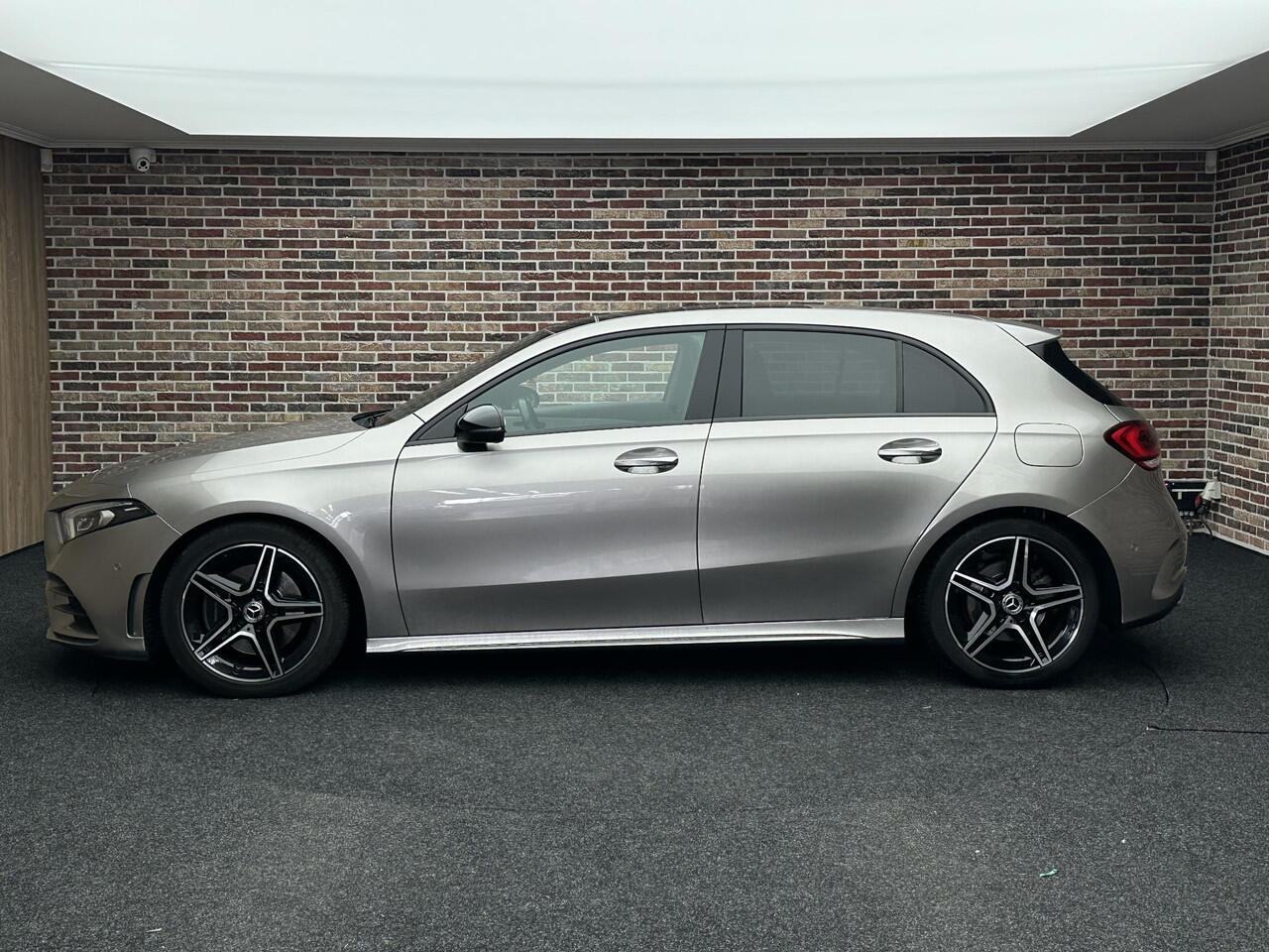 Mercedes-Benz A-KLASSE 220 Launch AMG Panorama Memory Sfeer Leer