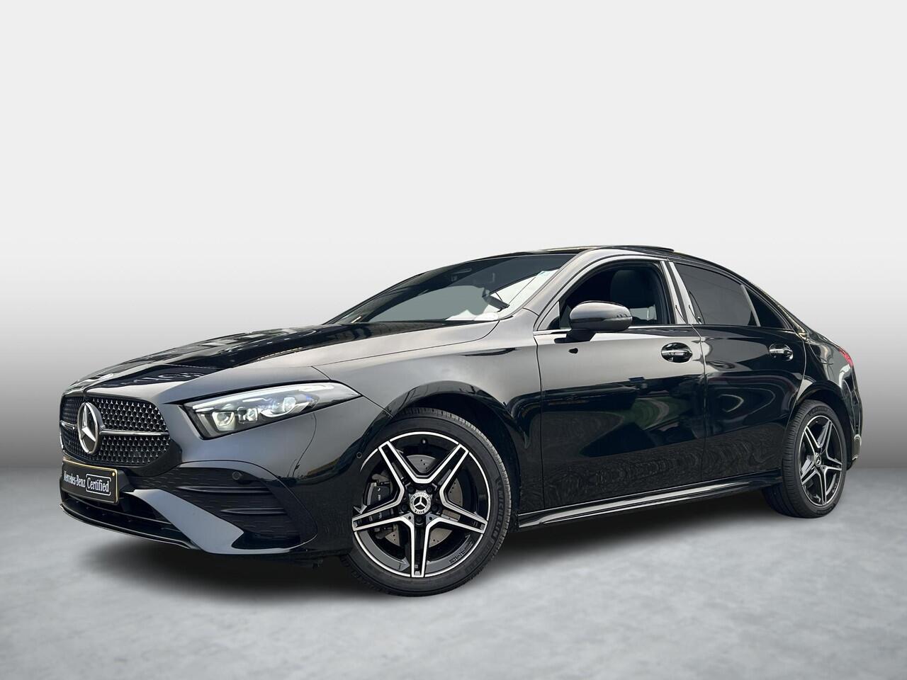 Mercedes-Benz A-KLASSE 250 e AMG Line | Premium | Night pakket | Panoramadak | Achteruitrijcamera | Stoelverwarming | Multibeam LED | Sfeerverlichting | Dodehoekassistentie | Keyless-GO