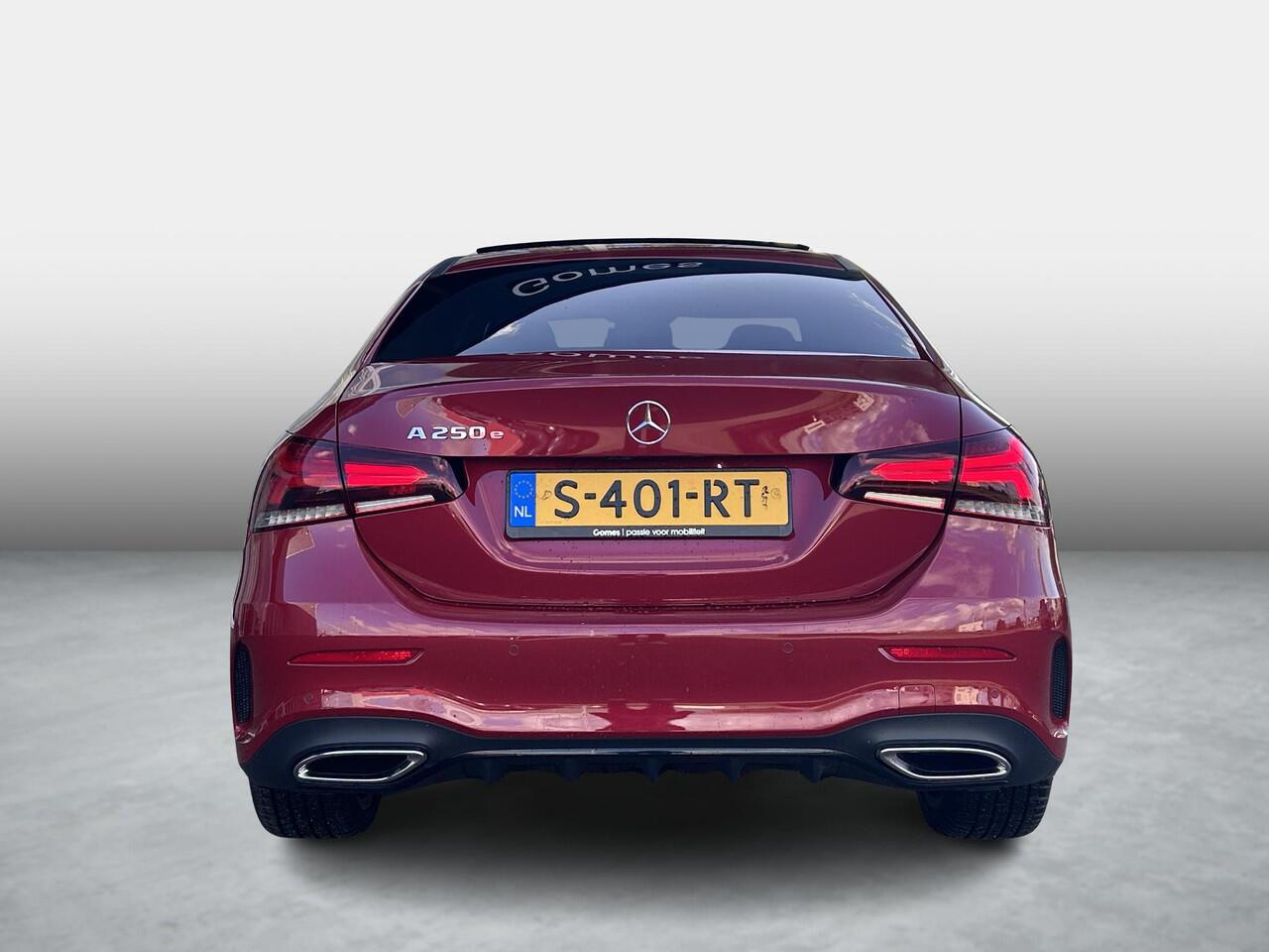 Mercedes-Benz A-KLASSE Limousine 250 e AMG Line | Panoramadak | Stoelverwarming | Cruise Control